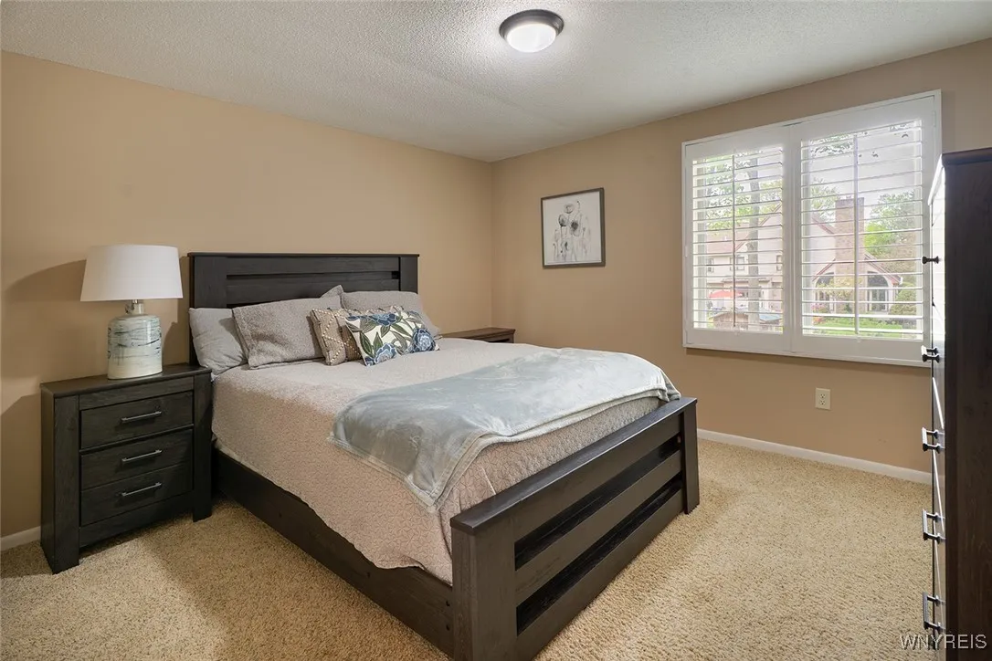 61 Dauphin Drive, Amherst, New York 14221, Amherst, New York 14221, 4 Bedrooms Bedrooms, 10 Rooms Rooms,2 BathroomsBathrooms,Residential,Closed,61 Dauphin Drive, Amherst, New York 14221,0,B1609189