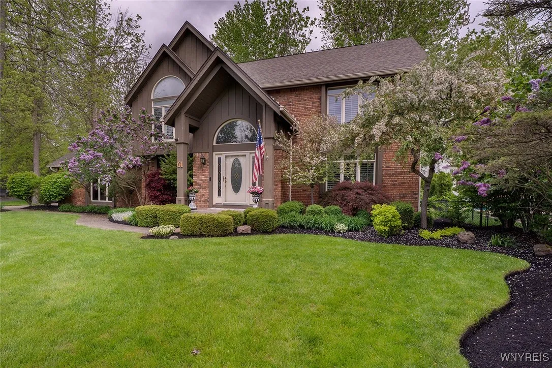 61 Dauphin Drive, Amherst, New York 14221, Amherst, New York 14221, 4 Bedrooms Bedrooms, 10 Rooms Rooms,2 BathroomsBathrooms,Residential,Closed,61 Dauphin Drive, Amherst, New York 14221,0,B1609189
