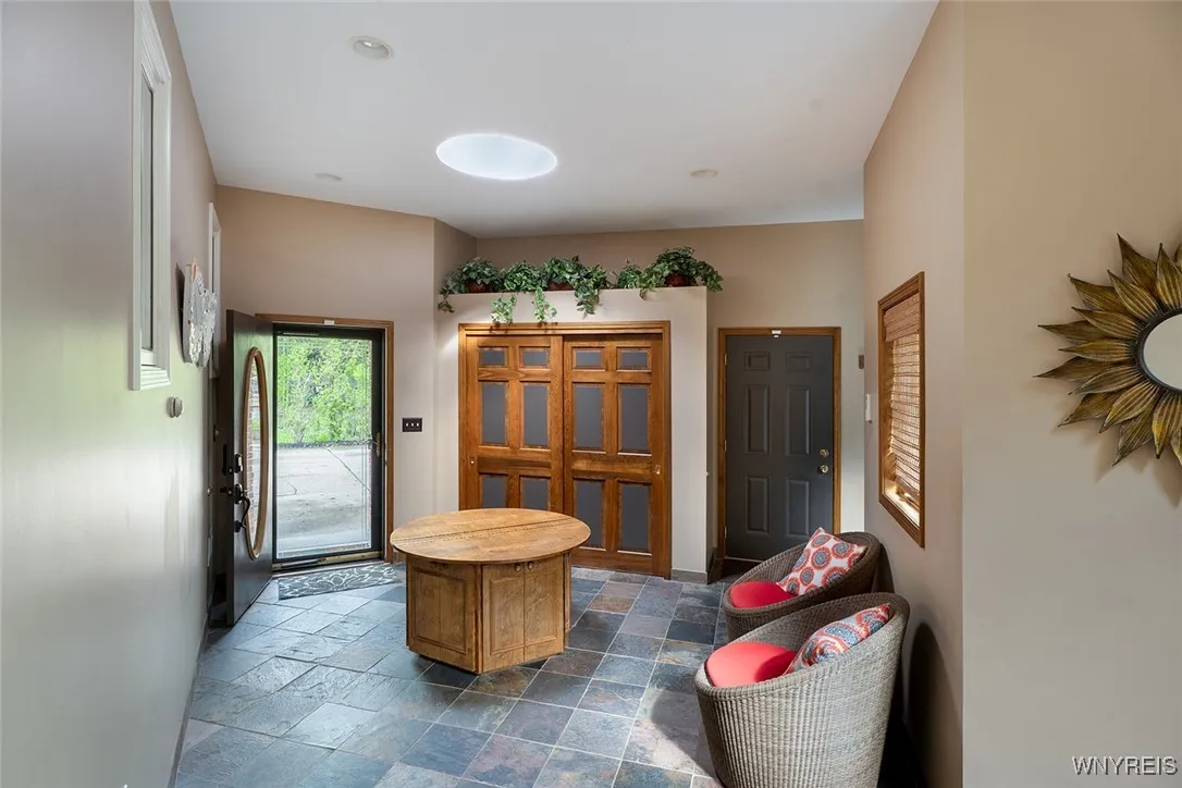 61 Dauphin Drive, Amherst, New York 14221, Amherst, New York 14221, 4 Bedrooms Bedrooms, 10 Rooms Rooms,2 BathroomsBathrooms,Residential,Closed,61 Dauphin Drive, Amherst, New York 14221,0,B1609189