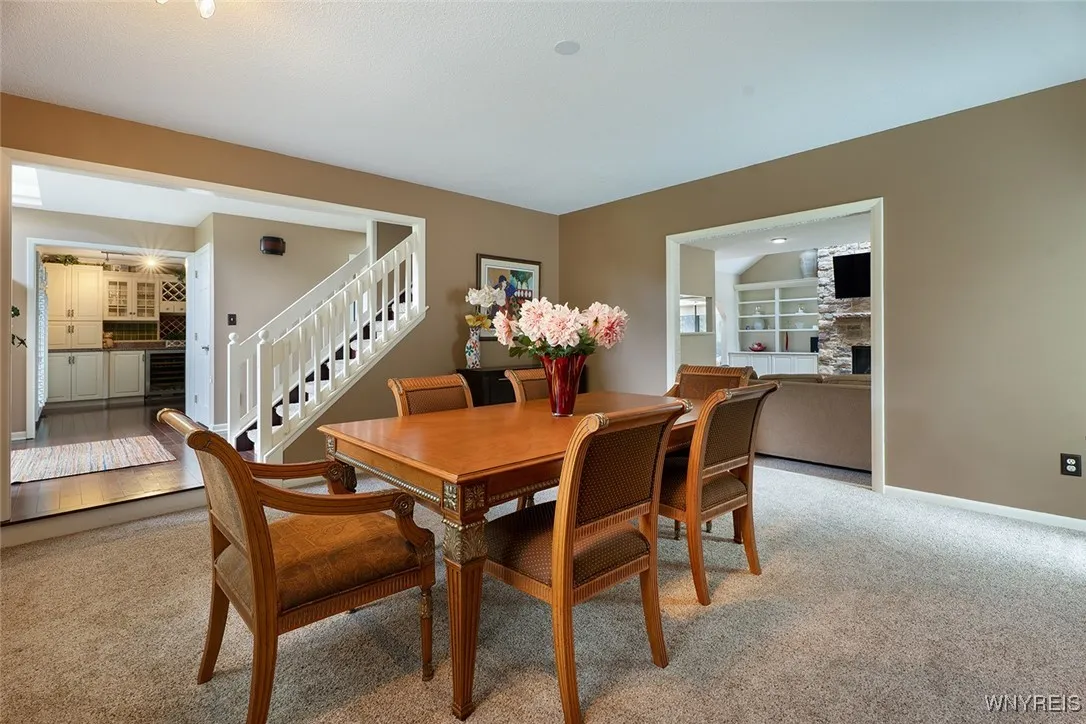 61 Dauphin Drive, Amherst, New York 14221, Amherst, New York 14221, 4 Bedrooms Bedrooms, 10 Rooms Rooms,2 BathroomsBathrooms,Residential,Closed,61 Dauphin Drive, Amherst, New York 14221,0,B1609189