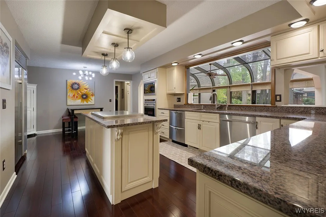 61 Dauphin Drive, Amherst, New York 14221, Amherst, New York 14221, 4 Bedrooms Bedrooms, 10 Rooms Rooms,2 BathroomsBathrooms,Residential,Closed,61 Dauphin Drive, Amherst, New York 14221,0,B1609189
