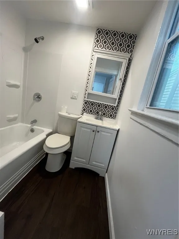 228 Weiss Street, Buffalo, New York 14206, Buffalo, New York 14206, 4 Bedrooms Bedrooms, ,3 BathroomsBathrooms,Residential,Closed,228 Weiss Street, Buffalo, New York 14206,0,B1609428