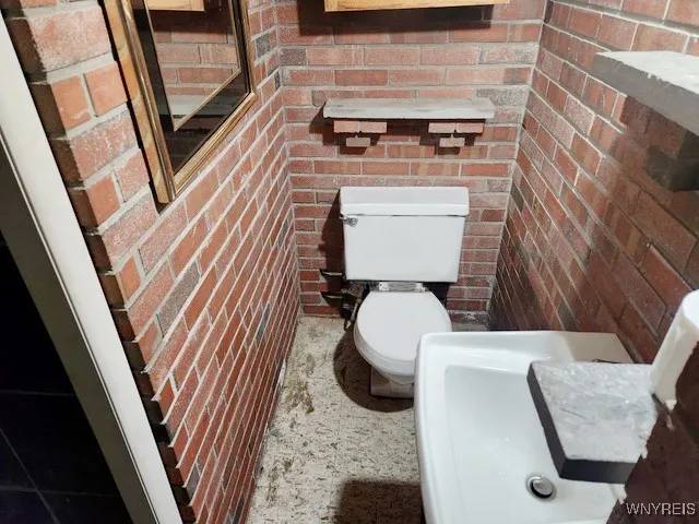 basement bathroom (2)