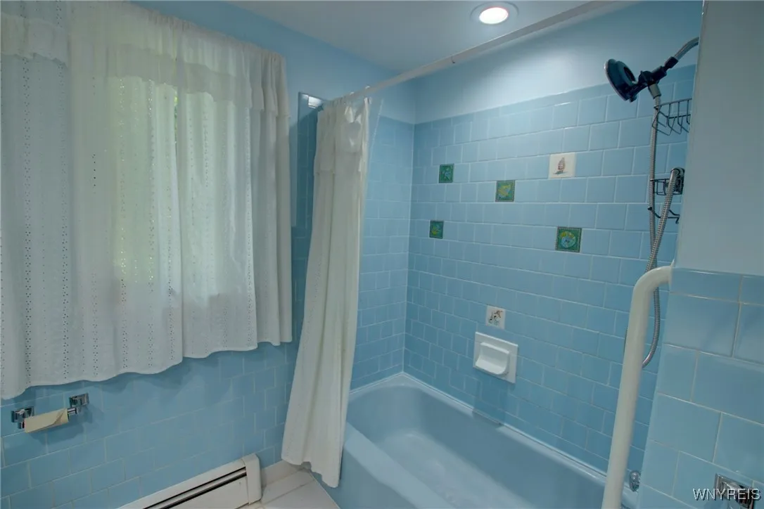 7 Forsythia Court, Orchard Park, New York 14127, Orchard Park, New York 14127, 3 Bedrooms Bedrooms, 8 Rooms Rooms,1 BathroomBathrooms,Residential,Closed,7 Forsythia Court, Orchard Park, New York 14127,B1609436