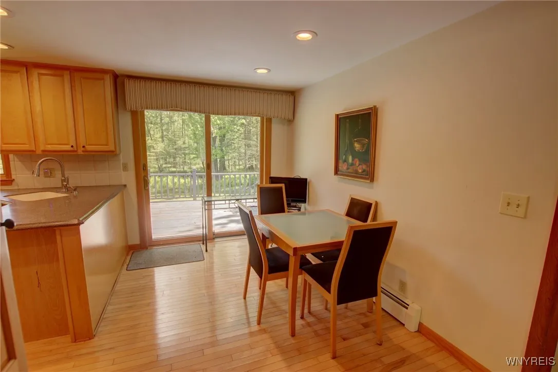 7 Forsythia Court, Orchard Park, New York 14127, Orchard Park, New York 14127, 3 Bedrooms Bedrooms, 8 Rooms Rooms,1 BathroomBathrooms,Residential,Closed,7 Forsythia Court, Orchard Park, New York 14127,B1609436