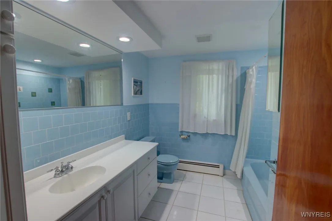 7 Forsythia Court, Orchard Park, New York 14127, Orchard Park, New York 14127, 3 Bedrooms Bedrooms, 8 Rooms Rooms,1 BathroomBathrooms,Residential,Closed,7 Forsythia Court, Orchard Park, New York 14127,B1609436