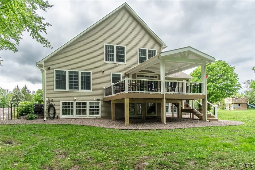 21277 Fox Ridge Road, Watertown-town, New York 136, Watertown Town, New York 13601, 4 Bedrooms Bedrooms, 14 Rooms Rooms,2 BathroomsBathrooms,Residential,Closed,21277 Fox Ridge Road, Watertown-town, New York 136,0,S1609039