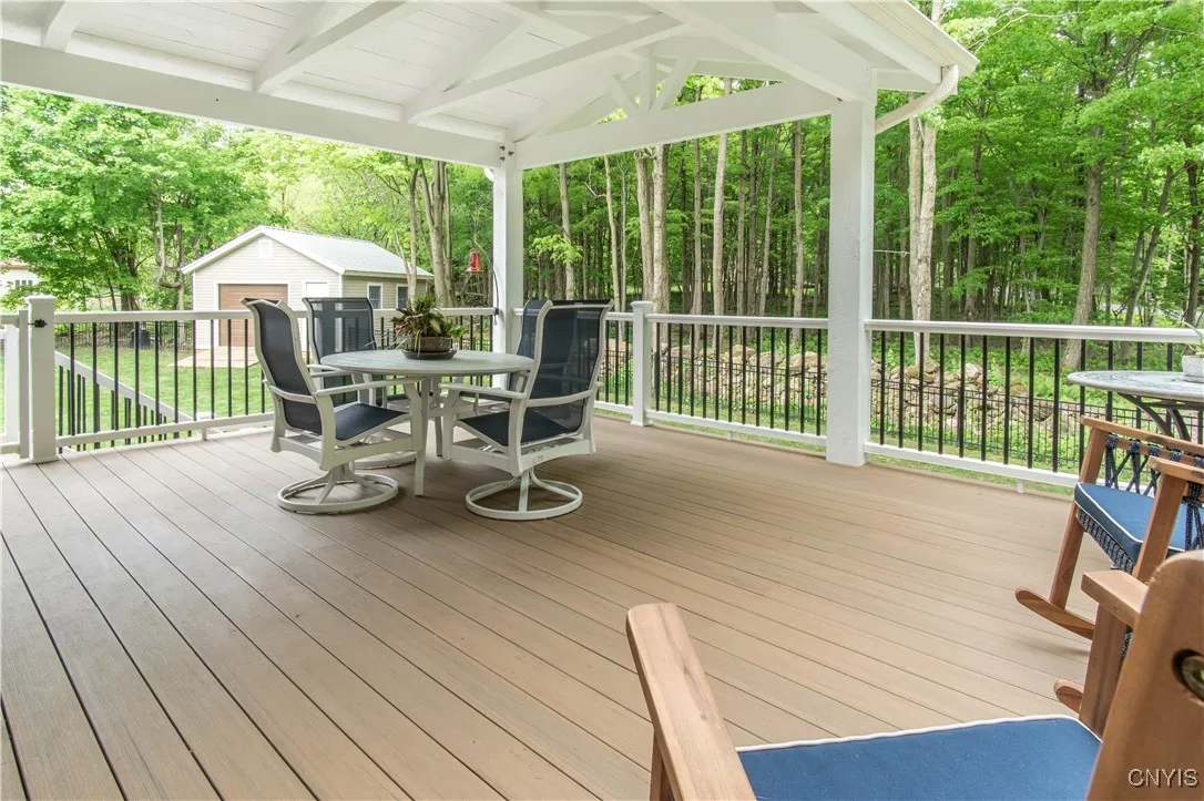 21277 Fox Ridge Road, Watertown-town, New York 136, Watertown Town, New York 13601, 4 Bedrooms Bedrooms, 14 Rooms Rooms,2 BathroomsBathrooms,Residential,Closed,21277 Fox Ridge Road, Watertown-town, New York 136,0,S1609039