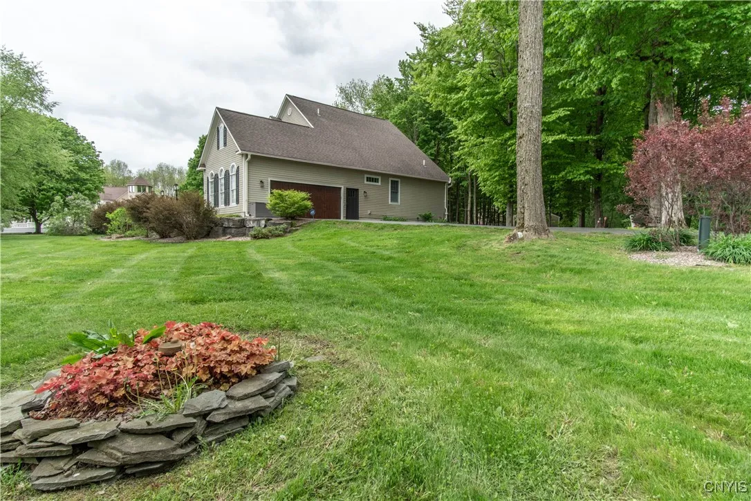 21277 Fox Ridge Road, Watertown-town, New York 136, Watertown Town, New York 13601, 4 Bedrooms Bedrooms, 14 Rooms Rooms,2 BathroomsBathrooms,Residential,Closed,21277 Fox Ridge Road, Watertown-town, New York 136,0,S1609039