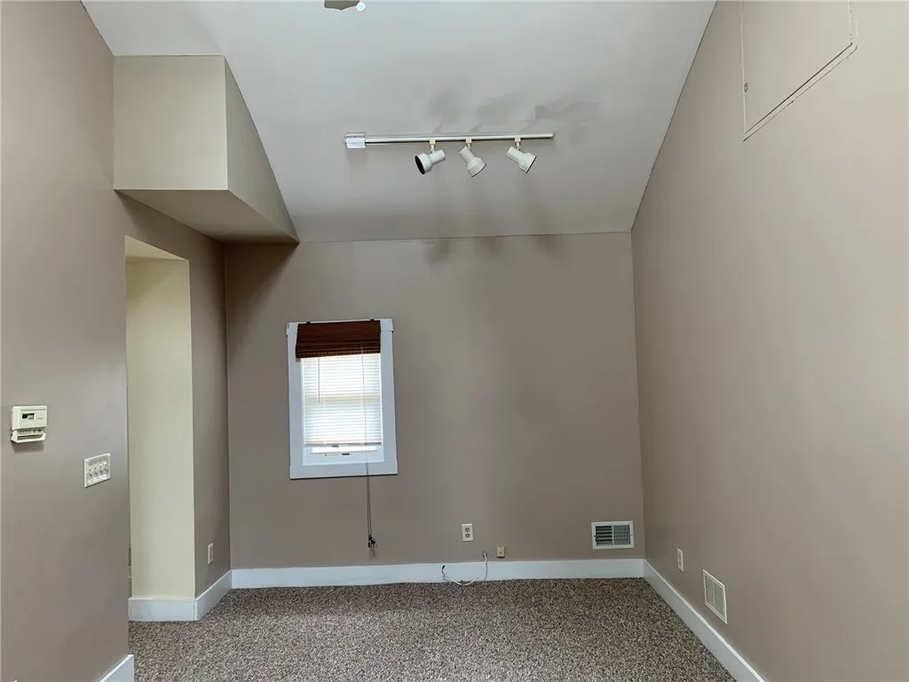 1704 Monroe Avenue, Brighton, New York 14618, Brighton, New York 14618, 1 Bedroom Bedrooms, 4 Rooms Rooms,1 BathroomBathrooms,Residential Lease,Closed,1704 Monroe Avenue, Brighton, New York 14618,R1609457