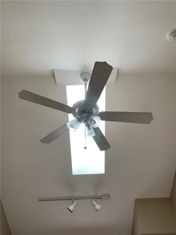 1704 Monroe Avenue, Brighton, New York 14618, Brighton, New York 14618, 1 Bedroom Bedrooms, 4 Rooms Rooms,1 BathroomBathrooms,Residential Lease,Closed,1704 Monroe Avenue, Brighton, New York 14618,R1609457
