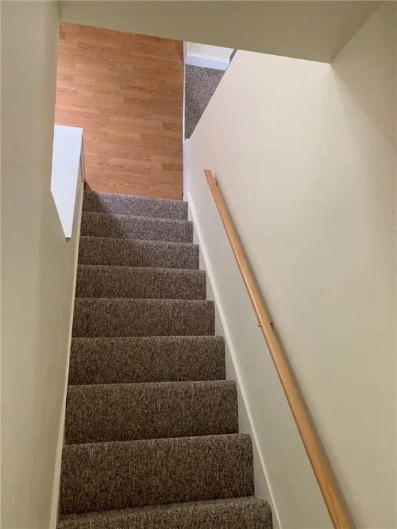 1704 Monroe Avenue, Brighton, New York 14618, Brighton, New York 14618, 1 Bedroom Bedrooms, 4 Rooms Rooms,1 BathroomBathrooms,Residential Lease,Closed,1704 Monroe Avenue, Brighton, New York 14618,R1609457