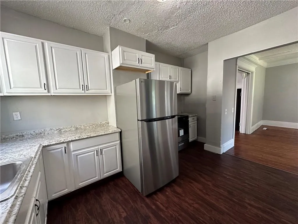 117 Kenwood Avenue, Rochester, New York 14611, Rochester, New York 14611, 3 Bedrooms Bedrooms, 7 Rooms Rooms,1 BathroomBathrooms,Residential Lease,For Rent,117 Kenwood Avenue, Rochester, New York 14611,R1609363