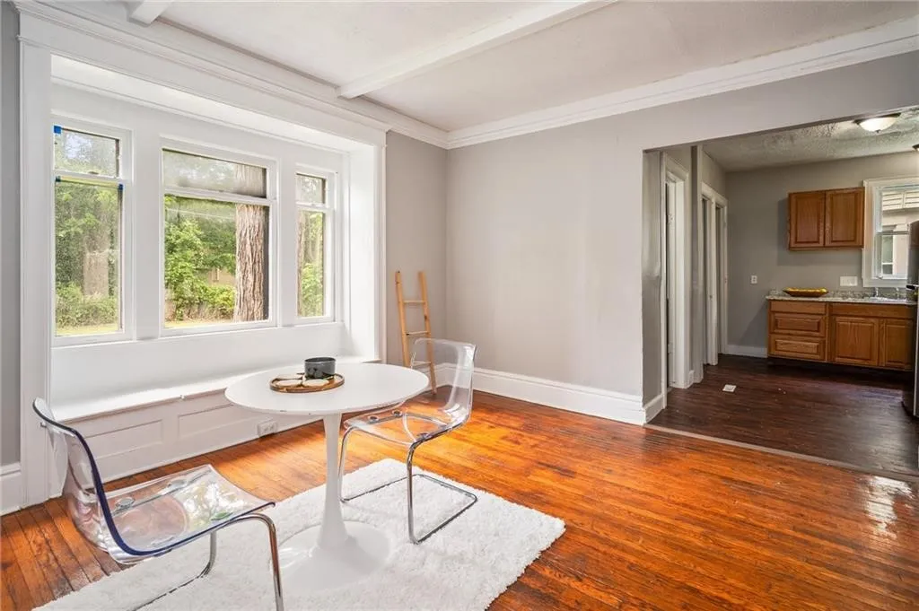117 Kenwood Avenue, Rochester, New York 14611, Rochester, New York 14611, 3 Bedrooms Bedrooms, 7 Rooms Rooms,1 BathroomBathrooms,Residential Lease,For Rent,117 Kenwood Avenue, Rochester, New York 14611,R1609363