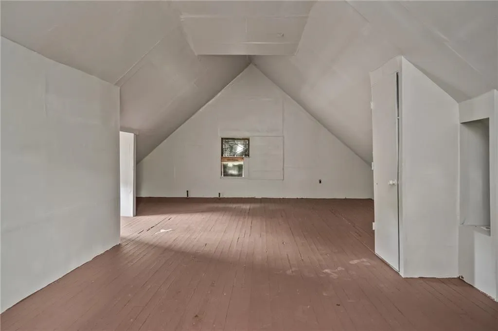 117 Kenwood Avenue, Rochester, New York 14611, Rochester, New York 14611, 3 Bedrooms Bedrooms, 7 Rooms Rooms,1 BathroomBathrooms,Residential Lease,For Rent,117 Kenwood Avenue, Rochester, New York 14611,R1609363