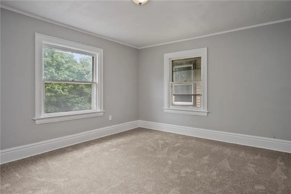117 Kenwood Avenue, Rochester, New York 14611, Rochester, New York 14611, 3 Bedrooms Bedrooms, 7 Rooms Rooms,1 BathroomBathrooms,Residential Lease,For Rent,117 Kenwood Avenue, Rochester, New York 14611,R1609363
