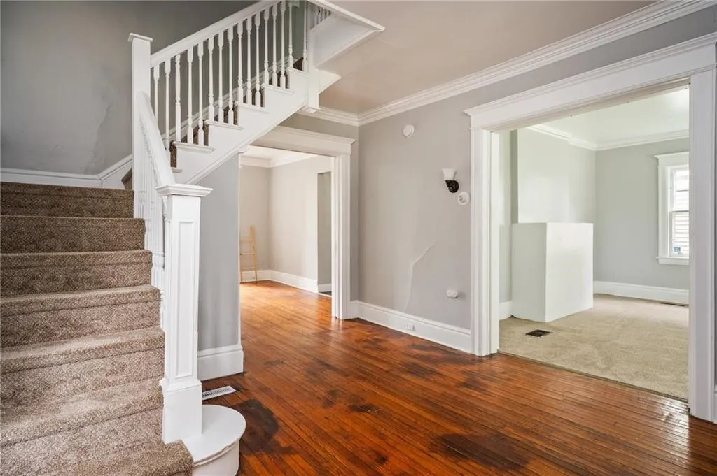 117 Kenwood Avenue, Rochester, New York 14611, Rochester, New York 14611, 3 Bedrooms Bedrooms, 7 Rooms Rooms,1 BathroomBathrooms,Residential Lease,For Rent,117 Kenwood Avenue, Rochester, New York 14611,R1609363