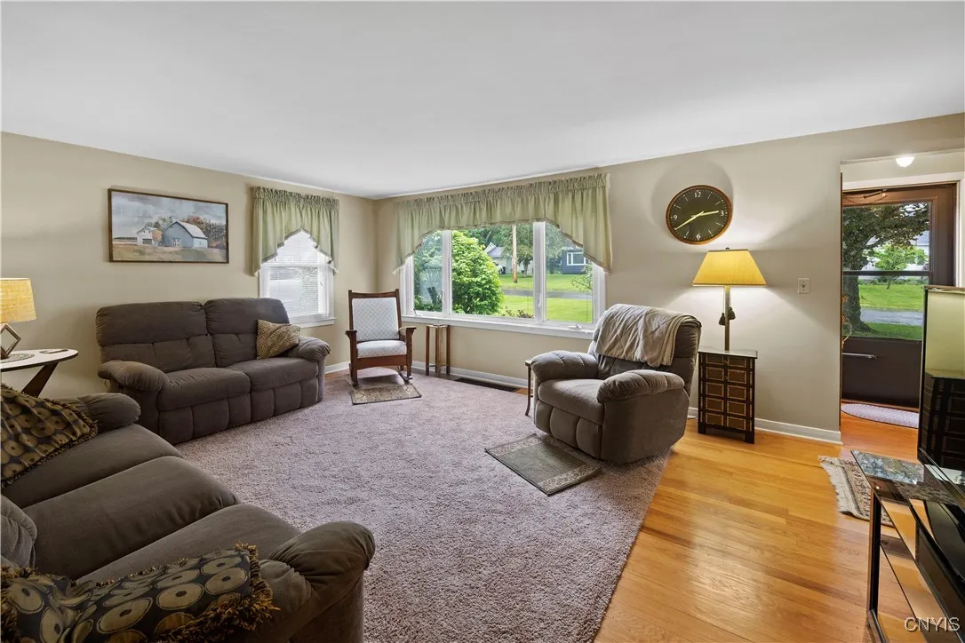 114 East Dauenhauer Street, Manlius, New York 1305, Manlius, New York 13057, 3 Bedrooms Bedrooms, 8 Rooms Rooms,2 BathroomsBathrooms,Residential,Closed,114 East Dauenhauer Street, Manlius, New York 1305,S1609204