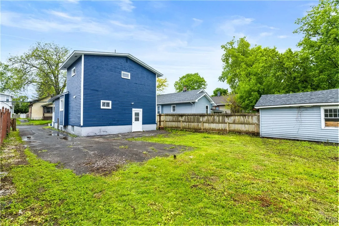 1310 Oak Street, Utica, New York 13502, Utica, New York 13502, 3 Bedrooms Bedrooms, 7 Rooms Rooms,1 BathroomBathrooms,Residential,Closed,1310 Oak Street, Utica, New York 13502,0,S1609444