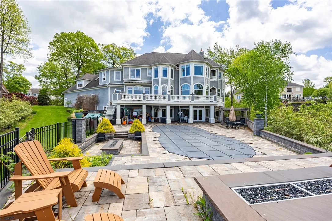 411 Sundance Trail, Webster, New York 14580, Webster, New York 14580, 6 Bedrooms Bedrooms, 13 Rooms Rooms,5 BathroomsBathrooms,Residential,Closed,411 Sundance Trail, Webster, New York 14580,0,R1608816