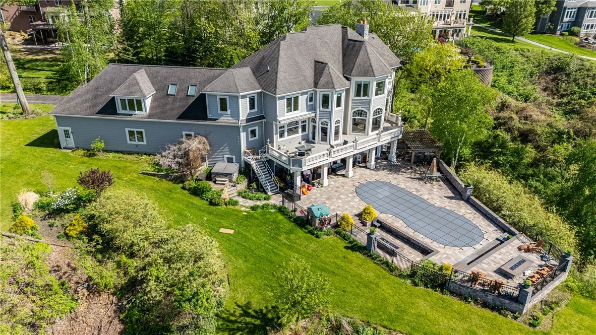 411 Sundance Trail, Webster, New York 14580, Webster, New York 14580, 6 Bedrooms Bedrooms, 13 Rooms Rooms,5 BathroomsBathrooms,Residential,Closed,411 Sundance Trail, Webster, New York 14580,0,R1608816