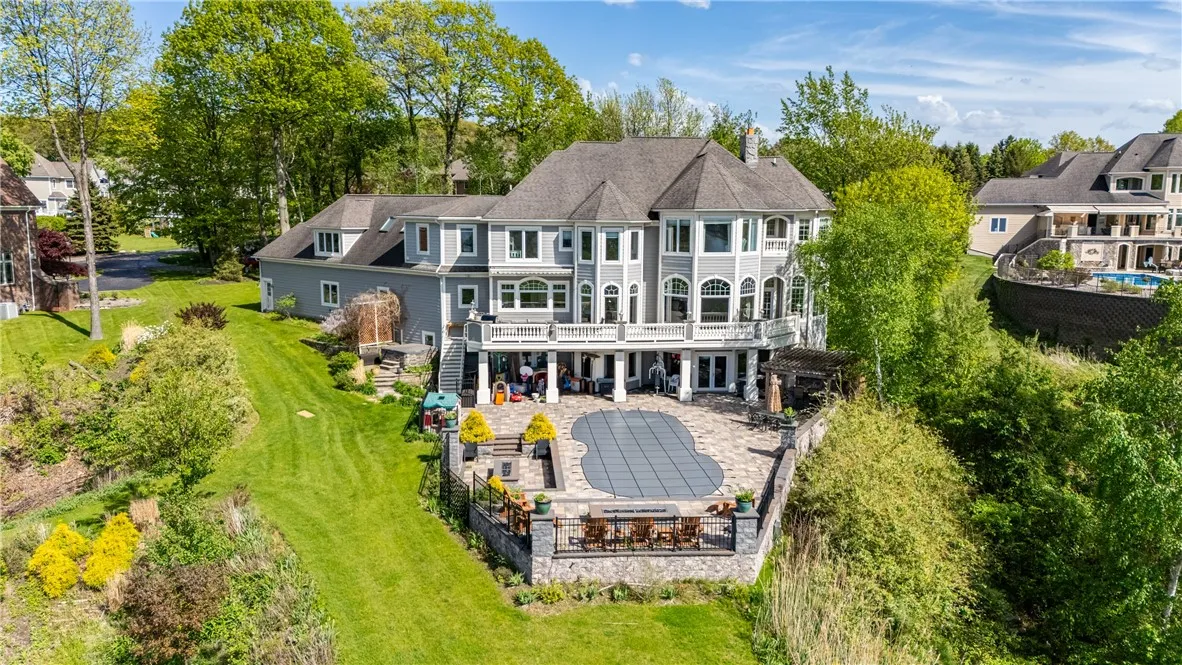 411 Sundance Trail, Webster, New York 14580, Webster, New York 14580, 6 Bedrooms Bedrooms, 13 Rooms Rooms,5 BathroomsBathrooms,Residential,Closed,411 Sundance Trail, Webster, New York 14580,0,R1608816