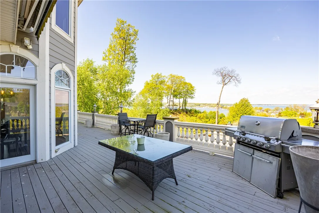 411 Sundance Trail, Webster, New York 14580, Webster, New York 14580, 6 Bedrooms Bedrooms, 13 Rooms Rooms,5 BathroomsBathrooms,Residential,Closed,411 Sundance Trail, Webster, New York 14580,0,R1608816