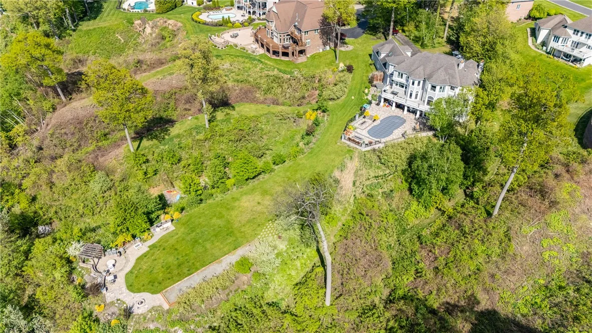 411 Sundance Trail, Webster, New York 14580, Webster, New York 14580, 6 Bedrooms Bedrooms, 13 Rooms Rooms,5 BathroomsBathrooms,Residential,Closed,411 Sundance Trail, Webster, New York 14580,0,R1608816