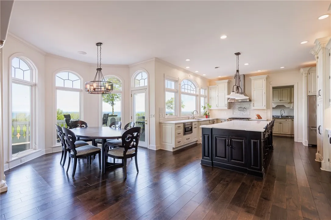 411 Sundance Trail, Webster, New York 14580, Webster, New York 14580, 6 Bedrooms Bedrooms, 13 Rooms Rooms,5 BathroomsBathrooms,Residential,Closed,411 Sundance Trail, Webster, New York 14580,0,R1608816