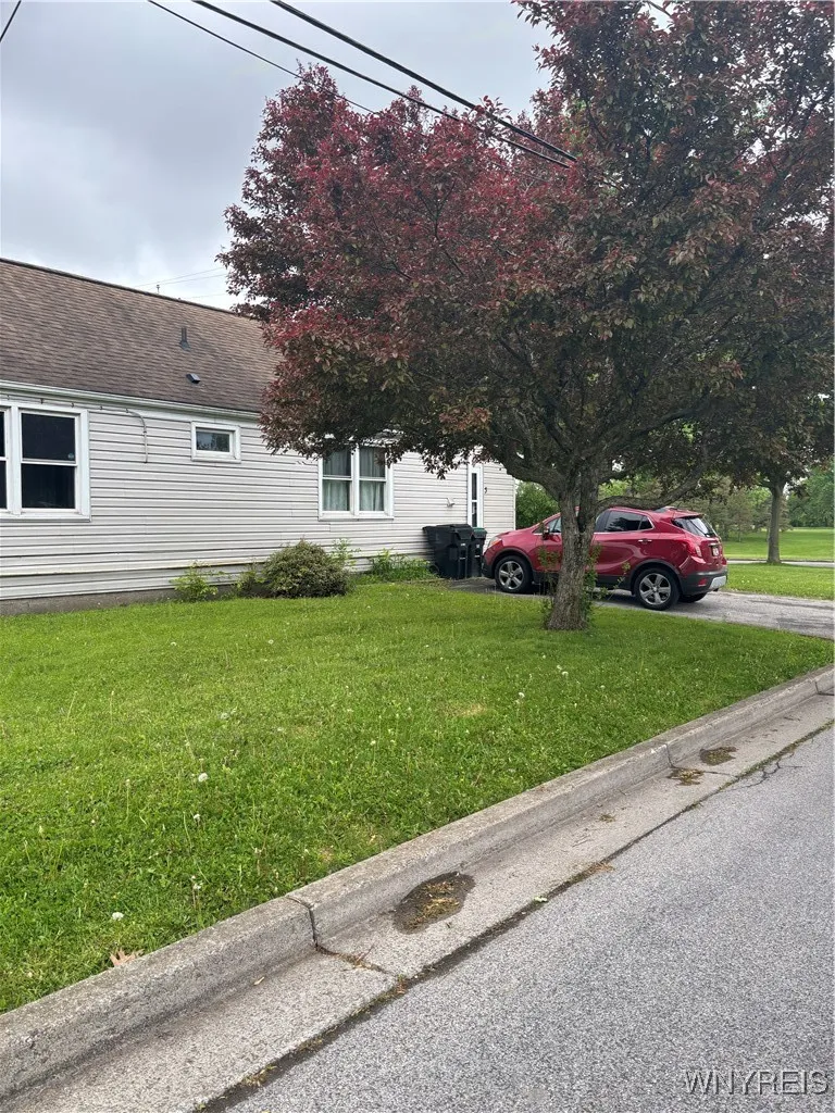 3 Tarkington Court 3, Tonawanda-town, New York 141, Tonawanda, New York 14150, 3 Bedrooms Bedrooms, 6 Rooms Rooms,1 BathroomBathrooms,Residential Lease,Closed,3 Tarkington Court 3, Tonawanda-town, New York 141,0,B1609459