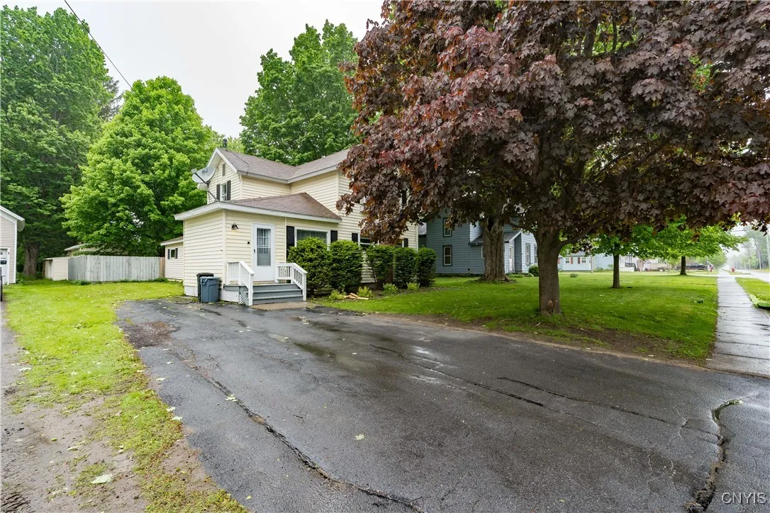 163 Maple Street, Le Ray, New York 13612, Le Ray, New York 13612, 3 Bedrooms Bedrooms, 7 Rooms Rooms,1 BathroomBathrooms,Residential,Closed,163 Maple Street, Le Ray, New York 13612,0,S1609498