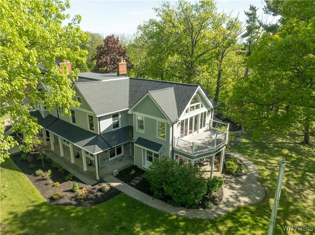 1225 West Arnold Drive, Hamburg, New York 14085, Hamburg, New York 14085, 5 Bedrooms Bedrooms, 11 Rooms Rooms,3 BathroomsBathrooms,Residential,Closed,1225 West Arnold Drive, Hamburg, New York 14085,0,B1607858