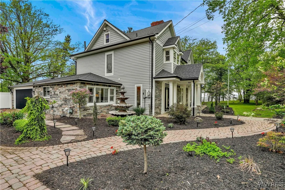 1225 West Arnold Drive, Hamburg, New York 14085, Hamburg, New York 14085, 5 Bedrooms Bedrooms, 11 Rooms Rooms,3 BathroomsBathrooms,Residential,Closed,1225 West Arnold Drive, Hamburg, New York 14085,0,B1607858