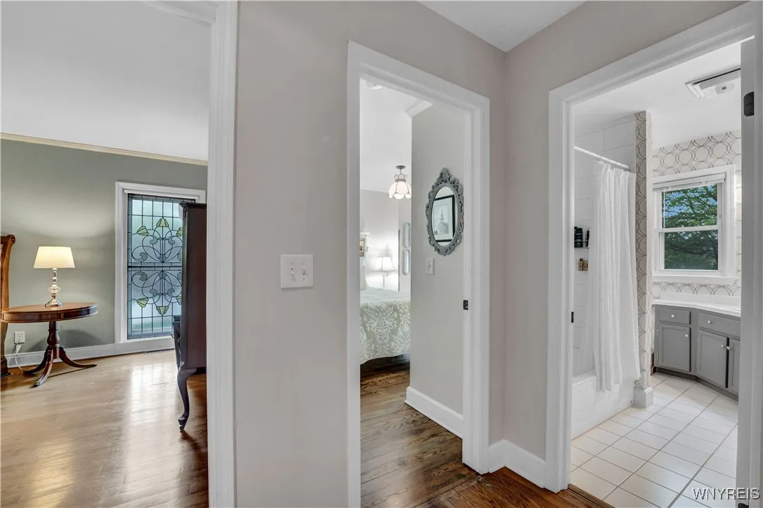 1225 West Arnold Drive, Hamburg, New York 14085, Hamburg, New York 14085, 5 Bedrooms Bedrooms, 11 Rooms Rooms,3 BathroomsBathrooms,Residential,Closed,1225 West Arnold Drive, Hamburg, New York 14085,0,B1607858