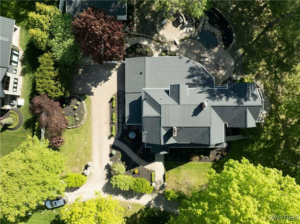 1225 West Arnold Drive, Hamburg, New York 14085, Hamburg, New York 14085, 5 Bedrooms Bedrooms, 11 Rooms Rooms,3 BathroomsBathrooms,Residential,Closed,1225 West Arnold Drive, Hamburg, New York 14085,0,B1607858
