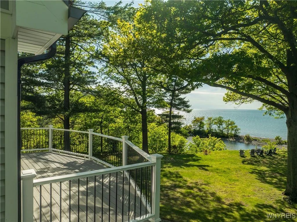 1225 West Arnold Drive, Hamburg, New York 14085, Hamburg, New York 14085, 5 Bedrooms Bedrooms, 11 Rooms Rooms,3 BathroomsBathrooms,Residential,Closed,1225 West Arnold Drive, Hamburg, New York 14085,0,B1607858