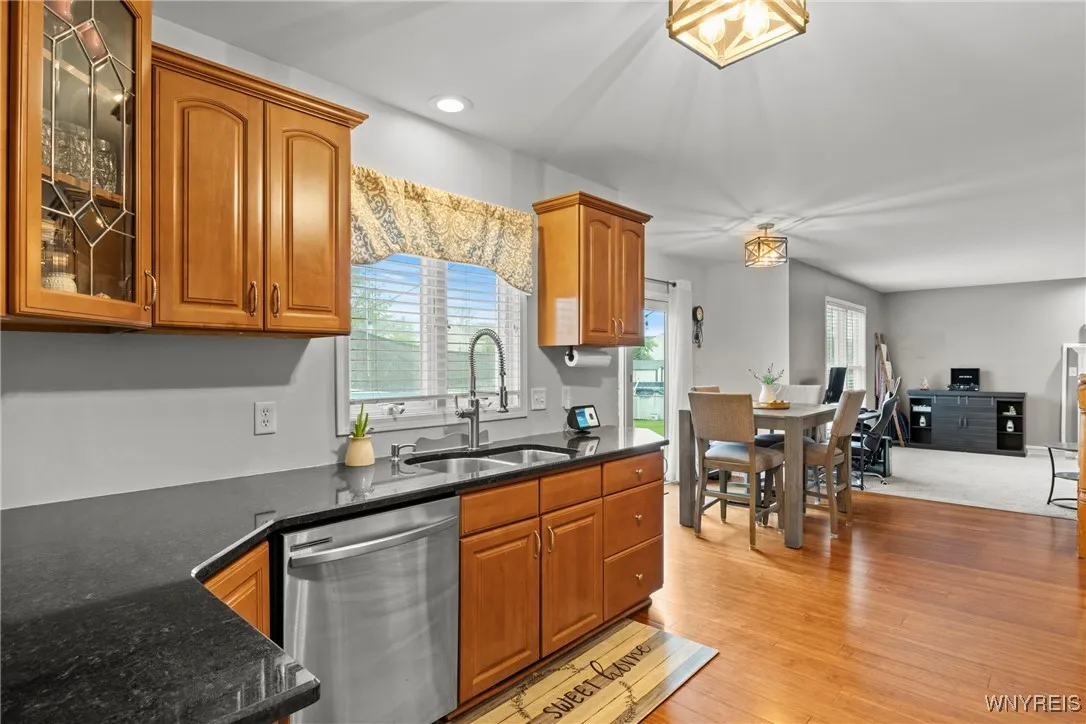 3628 Kelsey Lane, Wheatfield, New York 14120, Wheatfield, New York 14120, 3 Bedrooms Bedrooms, 6 Rooms Rooms,2 BathroomsBathrooms,Residential,Closed,3628 Kelsey Lane, Wheatfield, New York 14120,B1608624