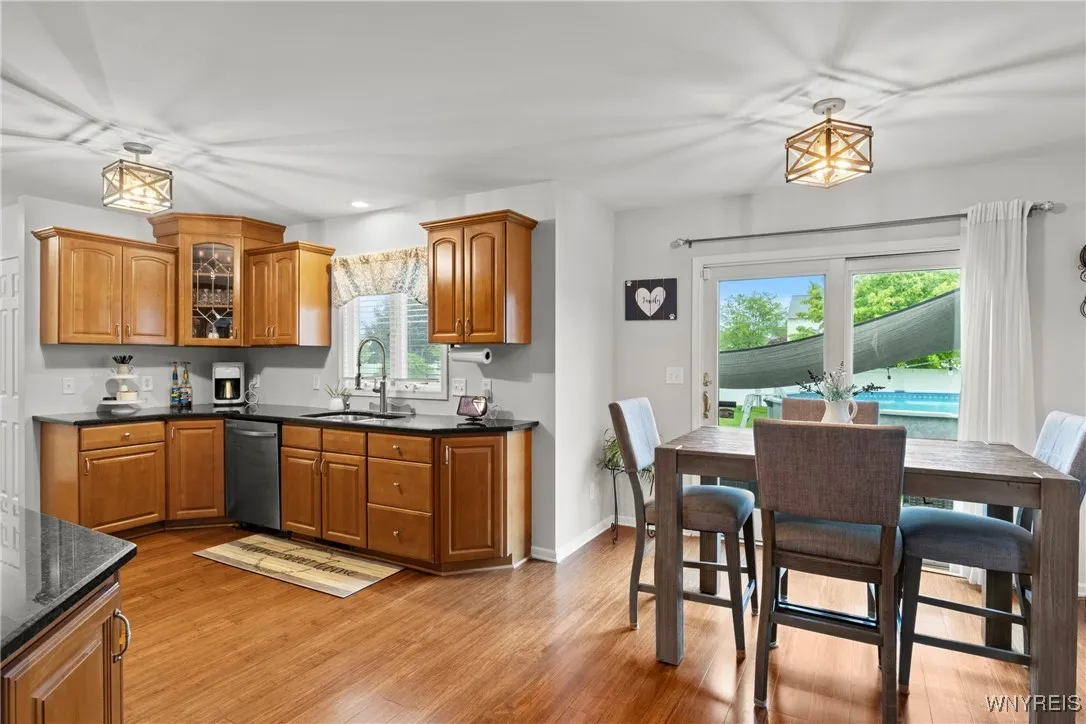 3628 Kelsey Lane, Wheatfield, New York 14120, Wheatfield, New York 14120, 3 Bedrooms Bedrooms, 6 Rooms Rooms,2 BathroomsBathrooms,Residential,Closed,3628 Kelsey Lane, Wheatfield, New York 14120,B1608624