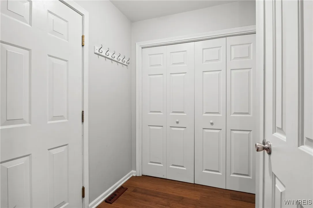 3628 Kelsey Lane, Wheatfield, New York 14120, Wheatfield, New York 14120, 3 Bedrooms Bedrooms, 6 Rooms Rooms,2 BathroomsBathrooms,Residential,Closed,3628 Kelsey Lane, Wheatfield, New York 14120,B1608624