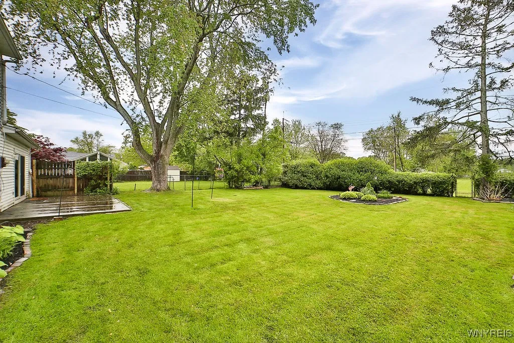 103 Red Oak Drive, Amherst, New York 14221, Amherst, New York 14221, 4 Bedrooms Bedrooms, 8 Rooms Rooms,1 BathroomBathrooms,Residential,Closed,103 Red Oak Drive, Amherst, New York 14221,B1609522