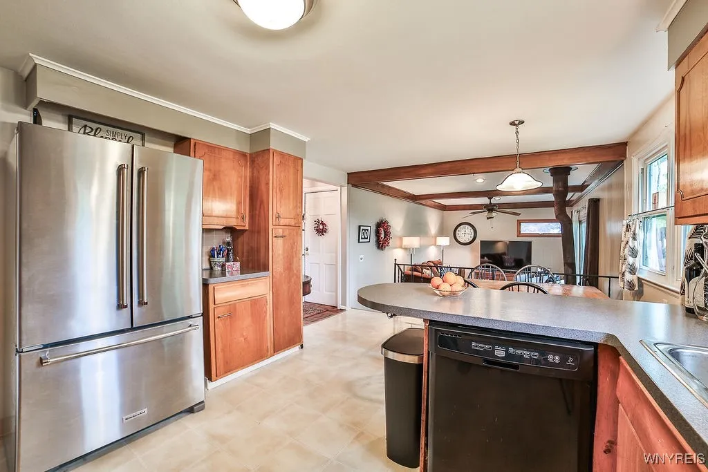 103 Red Oak Drive, Amherst, New York 14221, Amherst, New York 14221, 4 Bedrooms Bedrooms, 8 Rooms Rooms,1 BathroomBathrooms,Residential,Closed,103 Red Oak Drive, Amherst, New York 14221,B1609522