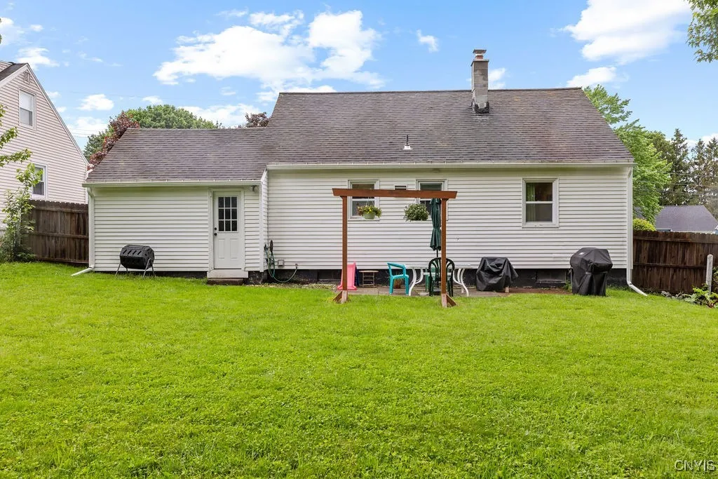 117 Terrace Drive, Camillus, New York 13219, Camillus, New York 13219, 4 Bedrooms Bedrooms, 10 Rooms Rooms,2 BathroomsBathrooms,Residential,Closed,117 Terrace Drive, Camillus, New York 13219,S1609581