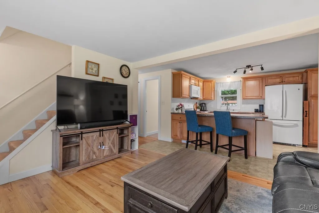 117 Terrace Drive, Camillus, New York 13219, Camillus, New York 13219, 4 Bedrooms Bedrooms, 10 Rooms Rooms,2 BathroomsBathrooms,Residential,Closed,117 Terrace Drive, Camillus, New York 13219,S1609581