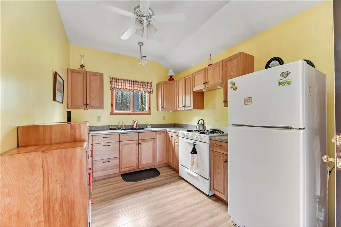 8172 Saunders Hill Road, Naples, New York 14512, Naples, New York 14512, 2 Bedrooms Bedrooms, 6 Rooms Rooms,1 BathroomBathrooms,Residential,Closed,8172 Saunders Hill Road, Naples, New York 14512,R1604466
