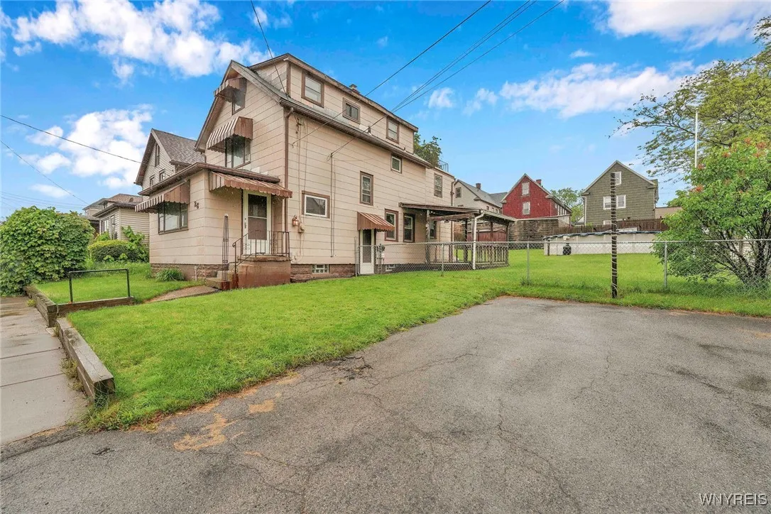 26 Berry Avenue, Lackawanna, New York 14218, Lackawanna, New York 14218, 6 Bedrooms Bedrooms, 12 Rooms Rooms,2 BathroomsBathrooms,Residential,Closed,26 Berry Avenue, Lackawanna, New York 14218,B1609576