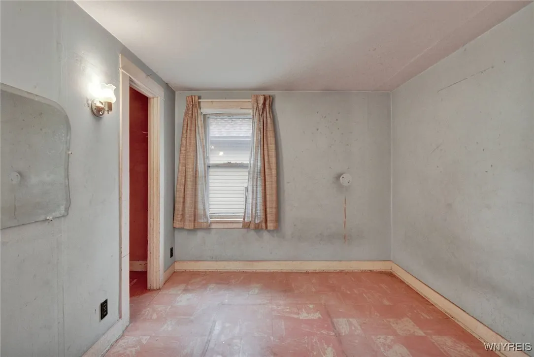 26 Berry Avenue, Lackawanna, New York 14218, Lackawanna, New York 14218, 6 Bedrooms Bedrooms, 12 Rooms Rooms,2 BathroomsBathrooms,Residential,Closed,26 Berry Avenue, Lackawanna, New York 14218,B1609576