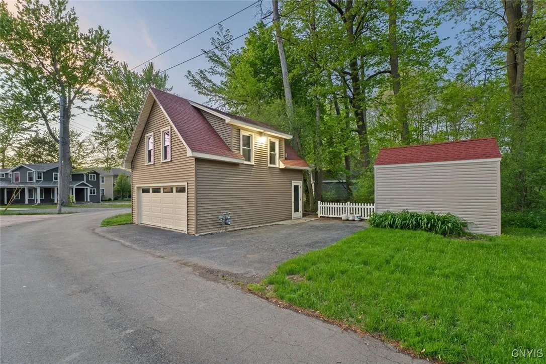 97 Burtis Point Road, Owasco, New York 13021, Owasco, New York 13021, 5 Bedrooms Bedrooms, 8 Rooms Rooms,2 BathroomsBathrooms,Residential,Closed,97 Burtis Point Road, Owasco, New York 13021,S1608591