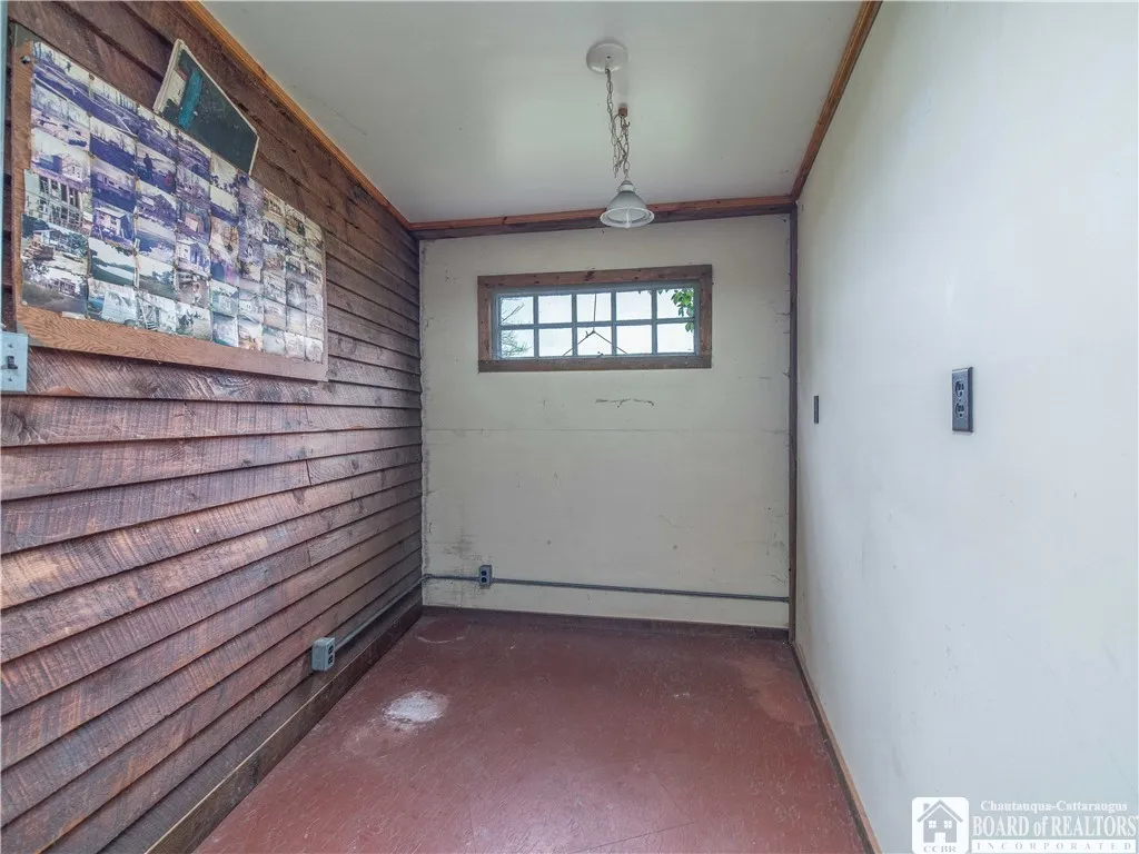 8227 Woodlawn Drive, Westfield, New York 14787, Westfield, New York 14787, 1 Bedroom Bedrooms, 8 Rooms Rooms,1 BathroomBathrooms,Residential,Closed,8227 Woodlawn Drive, Westfield, New York 14787,0,R1609502