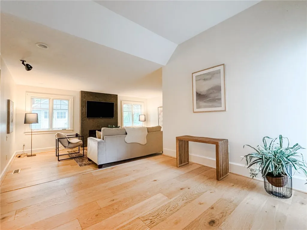31 Overbrook Road, Pittsford, New York 14618, Pittsford, New York 14618, 4 Bedrooms Bedrooms, 14 Rooms Rooms,2 BathroomsBathrooms,Residential,Closed,31 Overbrook Road, Pittsford, New York 14618,0,R1609440