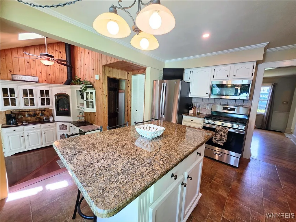 3666 South Hill Road, Hamburg, New York 14075, Hamburg, New York 14075, 3 Bedrooms Bedrooms, 9 Rooms Rooms,2 BathroomsBathrooms,Residential,Closed,3666 South Hill Road, Hamburg, New York 14075,B1606920